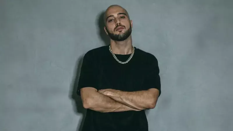 ben fero demet akalın şarkı sözleri