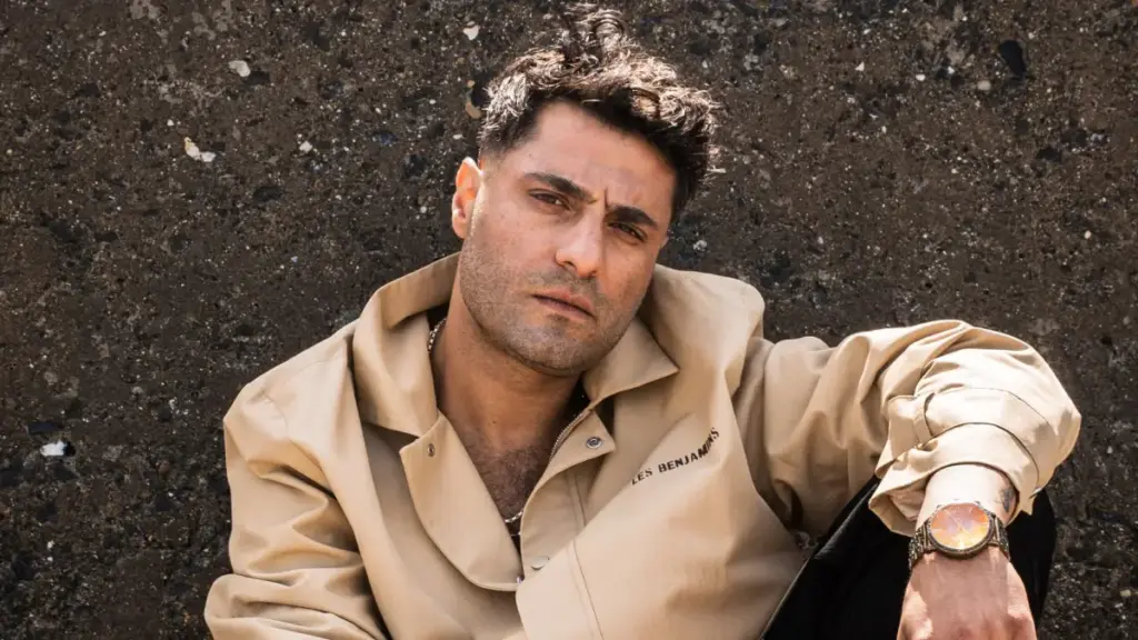 Ozbi – Amaney Şarkı Sözleri