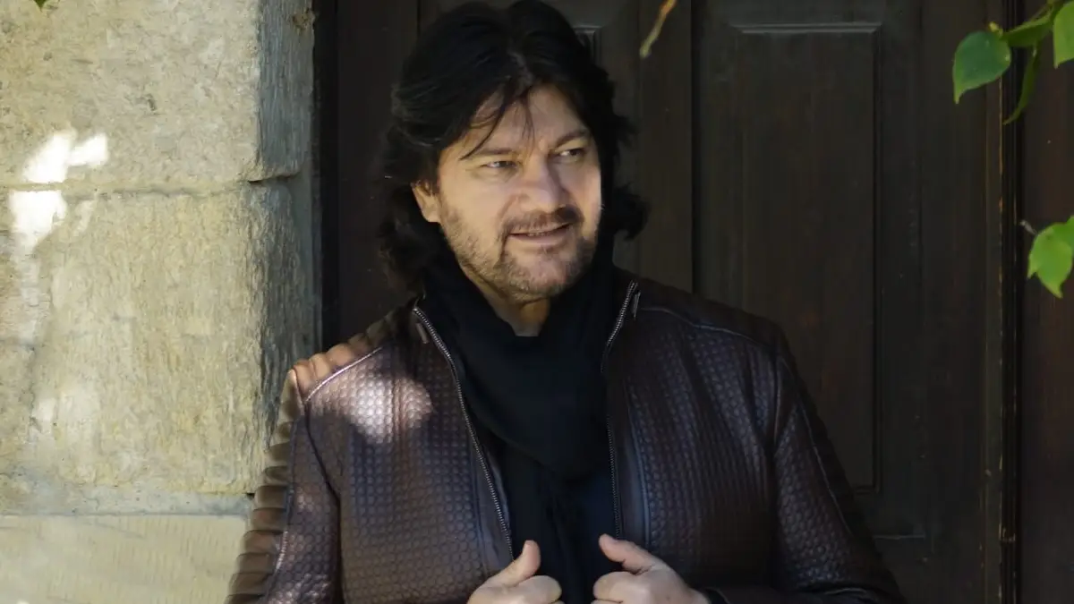 Ahmet Şafak – Olsun video