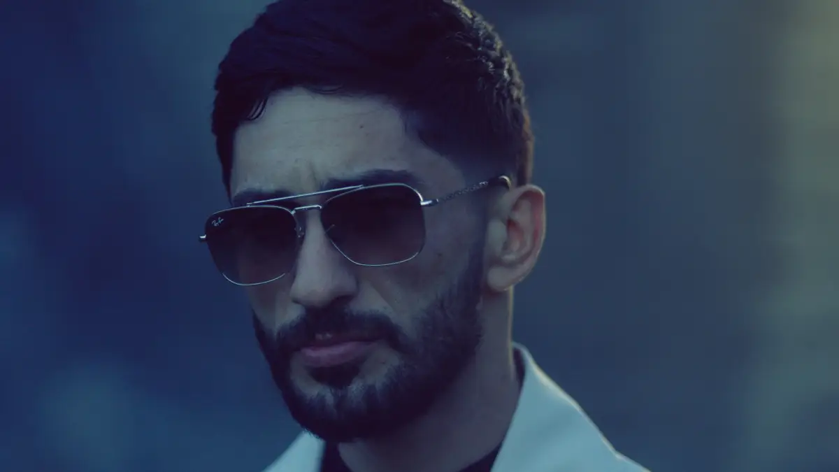 Mehmet Elmas – Gidene Yakıyorum video