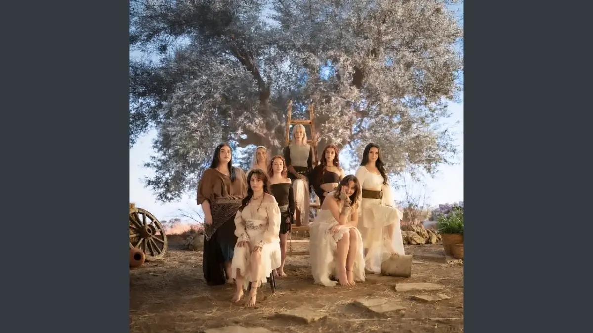 Sertab Erener feat. Ceylan Ertem & Karsu – Tuz video