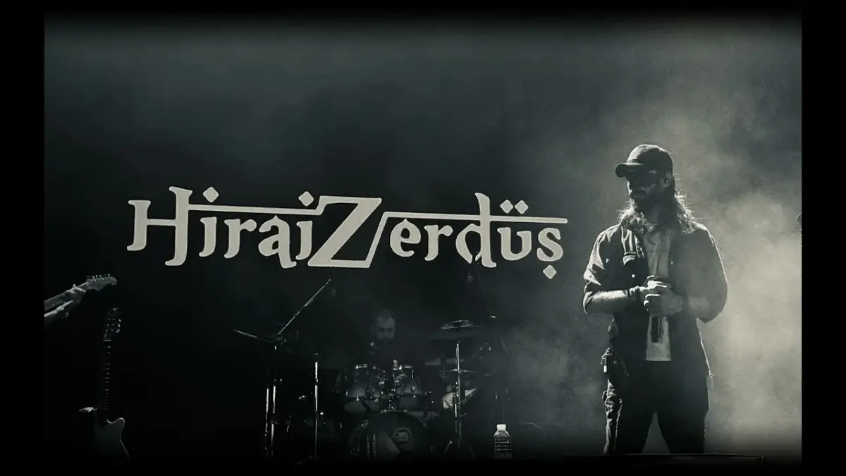 HiraiZerdüş – Dokunsalar Ağlarım video