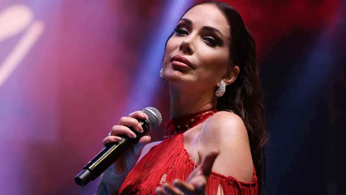 Tuğba Özerk – Doğum Günün Kutlu Olsun video