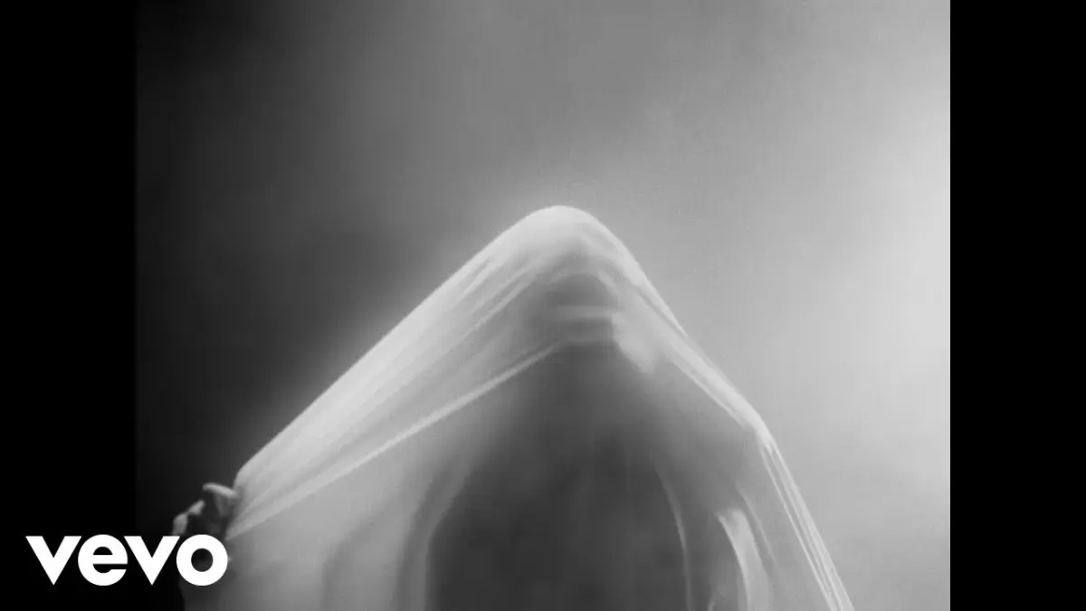 Aksan – Şeytan video