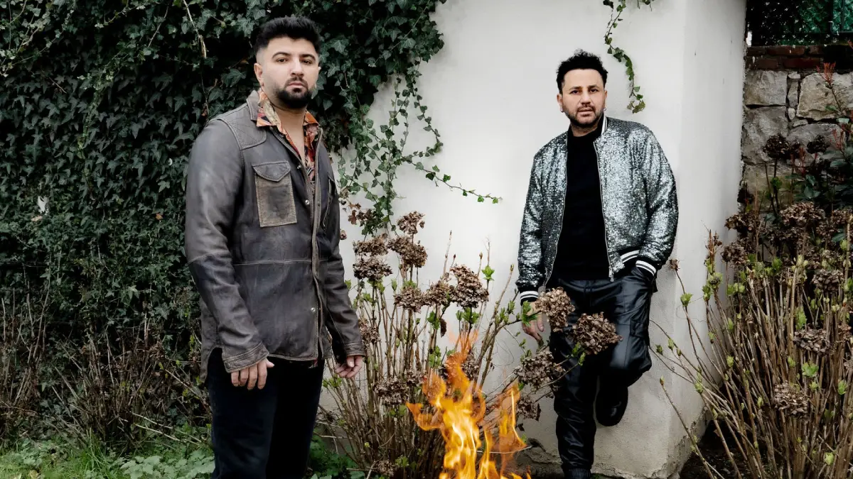 Bora Duran & Emin Bulut – Haberin Yok video