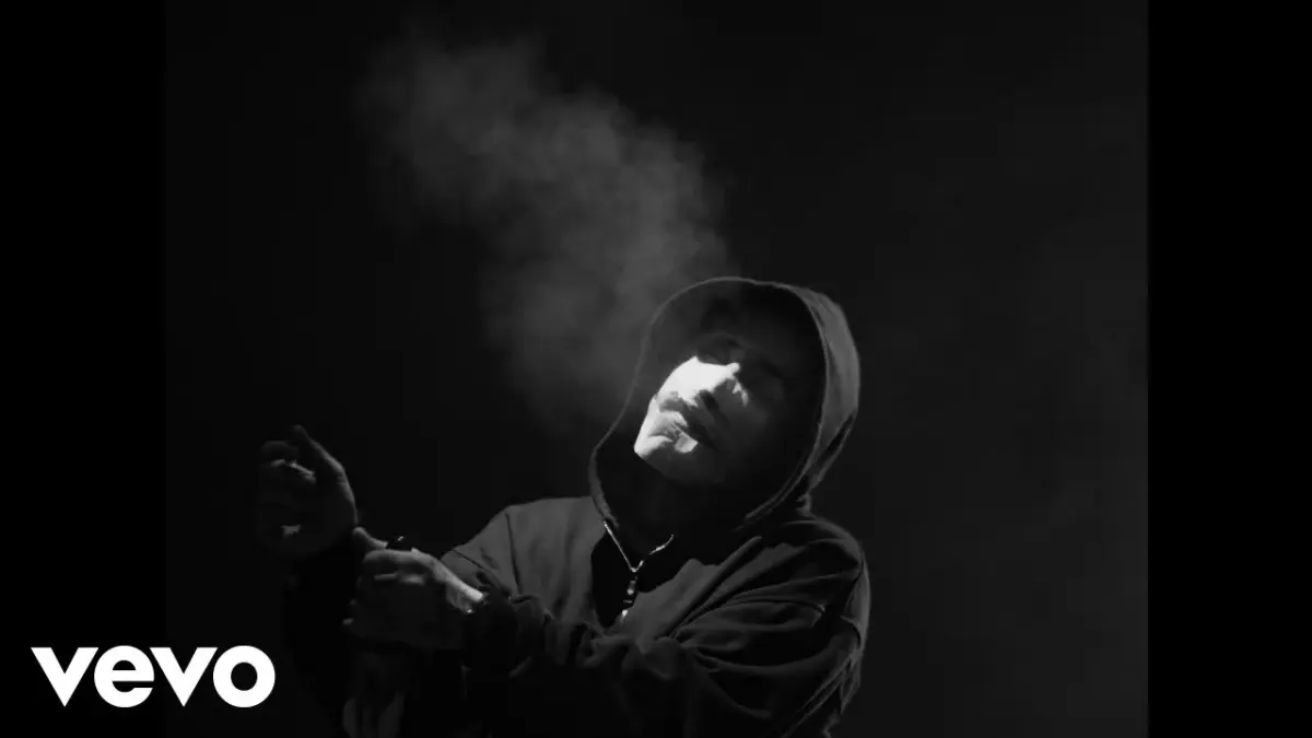 Aksan – Çekmece video