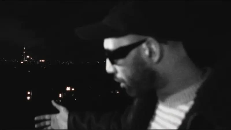 xir mueckebeatz kafamda taaruzlar şarkı sözleri