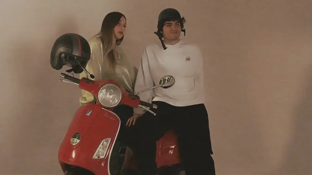 Akif Alkan & Özge Esin – Tozpembe video