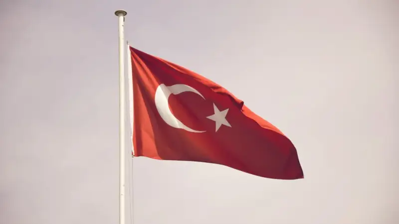 29 Ekim Şiirleri: Cumhuriyet Coşkusunu Anlatan 12 Şiirden Dizeler