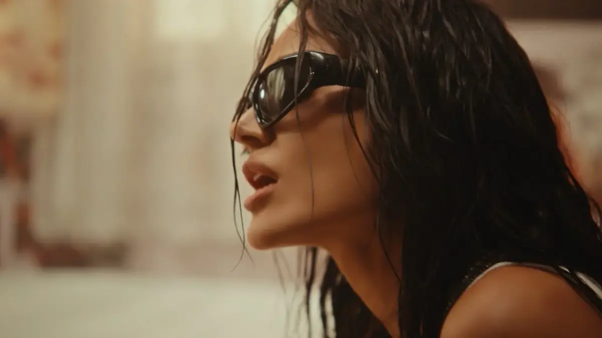 Elif Buse Doğan – Çok Kez video