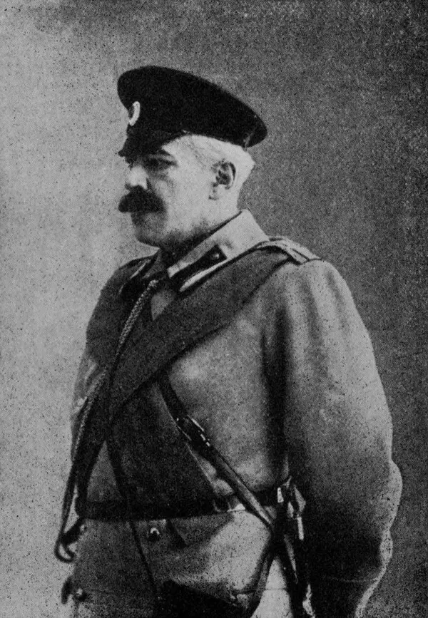 Konstantin Stanislavski, Moskova Sanat Tiyatrosu’nun Üç Kız Kardeş sahnelemesinde üniformalı Albay Verşinin kostümüyle