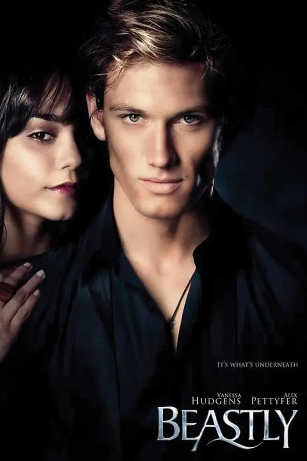 Sevimsiz (Beastly) filminin afişi: siyah zemin önünde Alex Pettyfer ve arkasında yüzünün yarısı görünen Vanessa Hudgens; altta BEASTLY yazısı