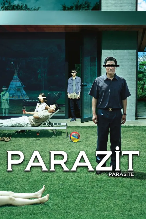 Parazit filminin Türkçe afişi: Park ailesinin bahçesinde gözleri siyah bantla kapatılmış aile üyeleri, çimenlerin üzerinde uzanan bacaklar; altta PARAZİT yazısı