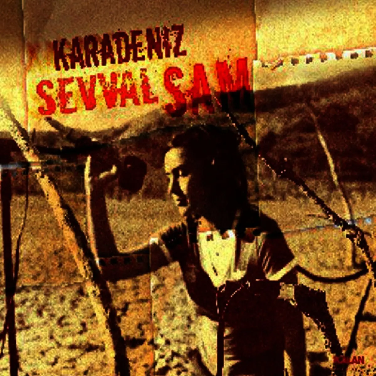 Şevval Sam’ın Karadeniz albüm kapağı; eskitilmiş sarı tonlu zemin üzerinde dikenli tel önünde duran genç bir kadın ve üstte kırmızı harflerle albüm ile sanatçının adı