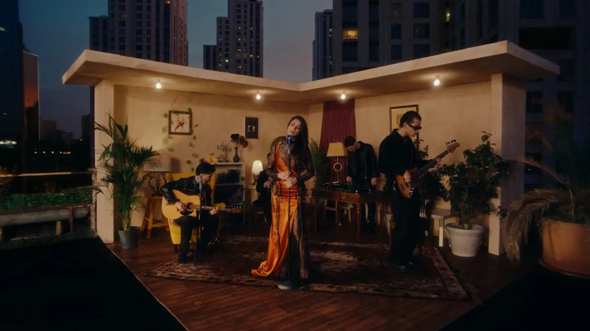 M Lisa – Madem Kalbin Yoktu video